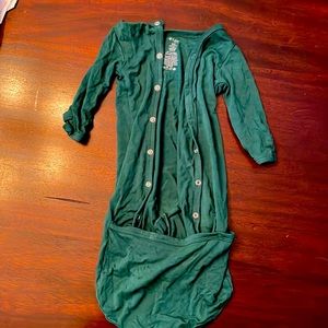 Kyte baby hunter green sleepwear